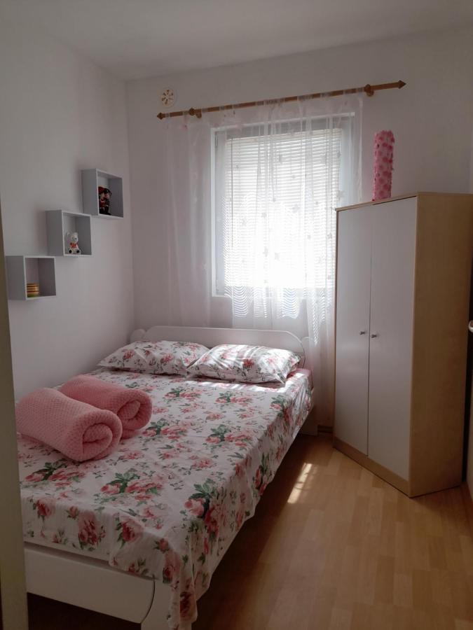 Apartmani Plesa Vir Exteriör bild