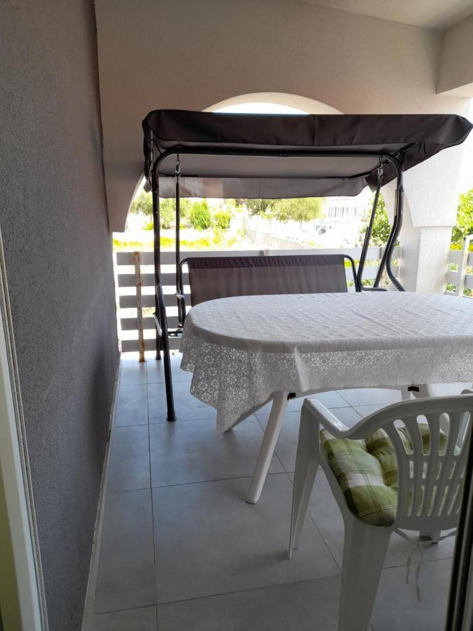 Apartmani Plesa Vir Exteriör bild